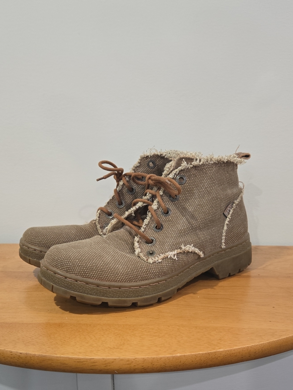 Retro Reebok BOK Lace-Up Chukka Ankle Boots in Taupe
